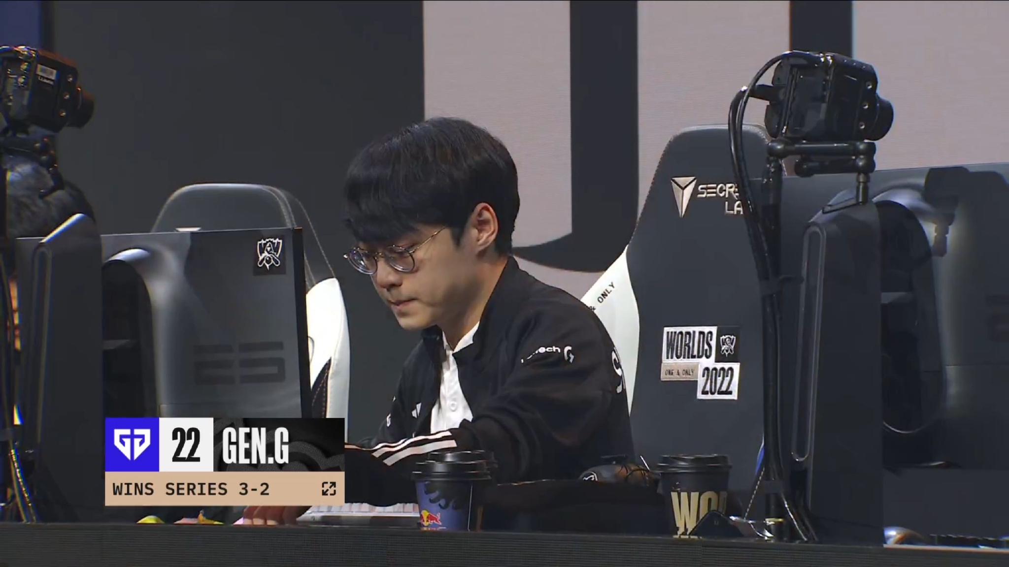 开云体育登录-PSG力克DK，Chovy关键团战开团秒人激烈交锋八强赛，引爆全场热议的简单介绍