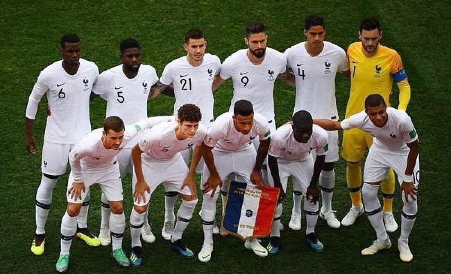 美国碾压比利时，格列兹曼带队取胜