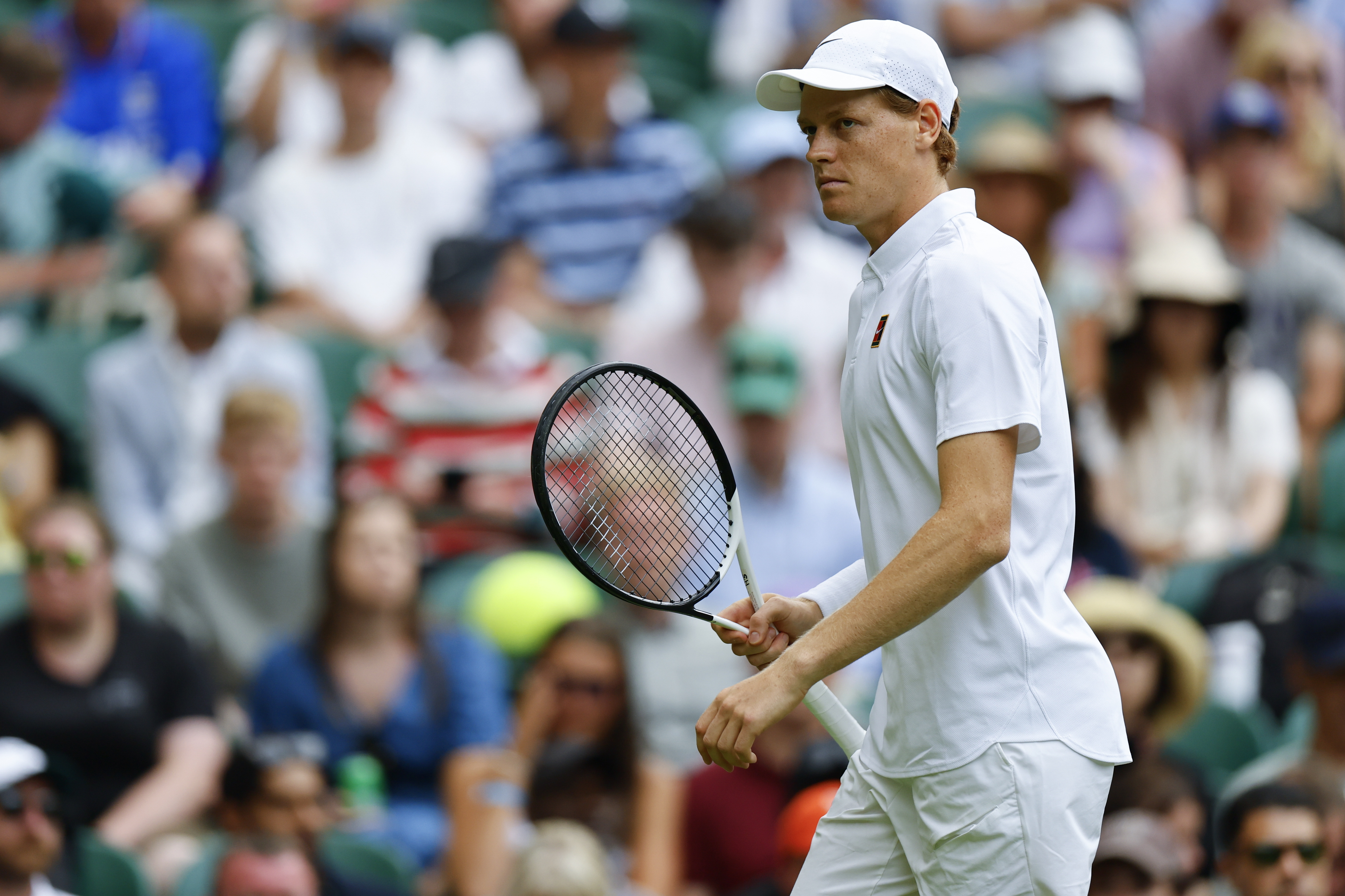 温网鏖战联合杯，辛纳扛起全队