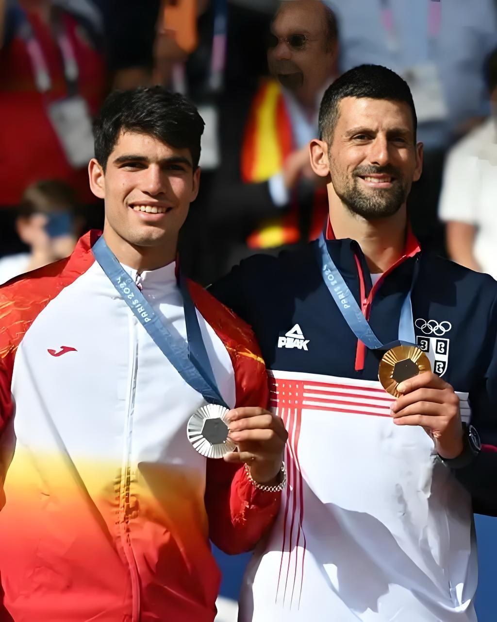 年终总决赛碾压拉沃尔杯，德约科维奇扛起全队的简单介绍