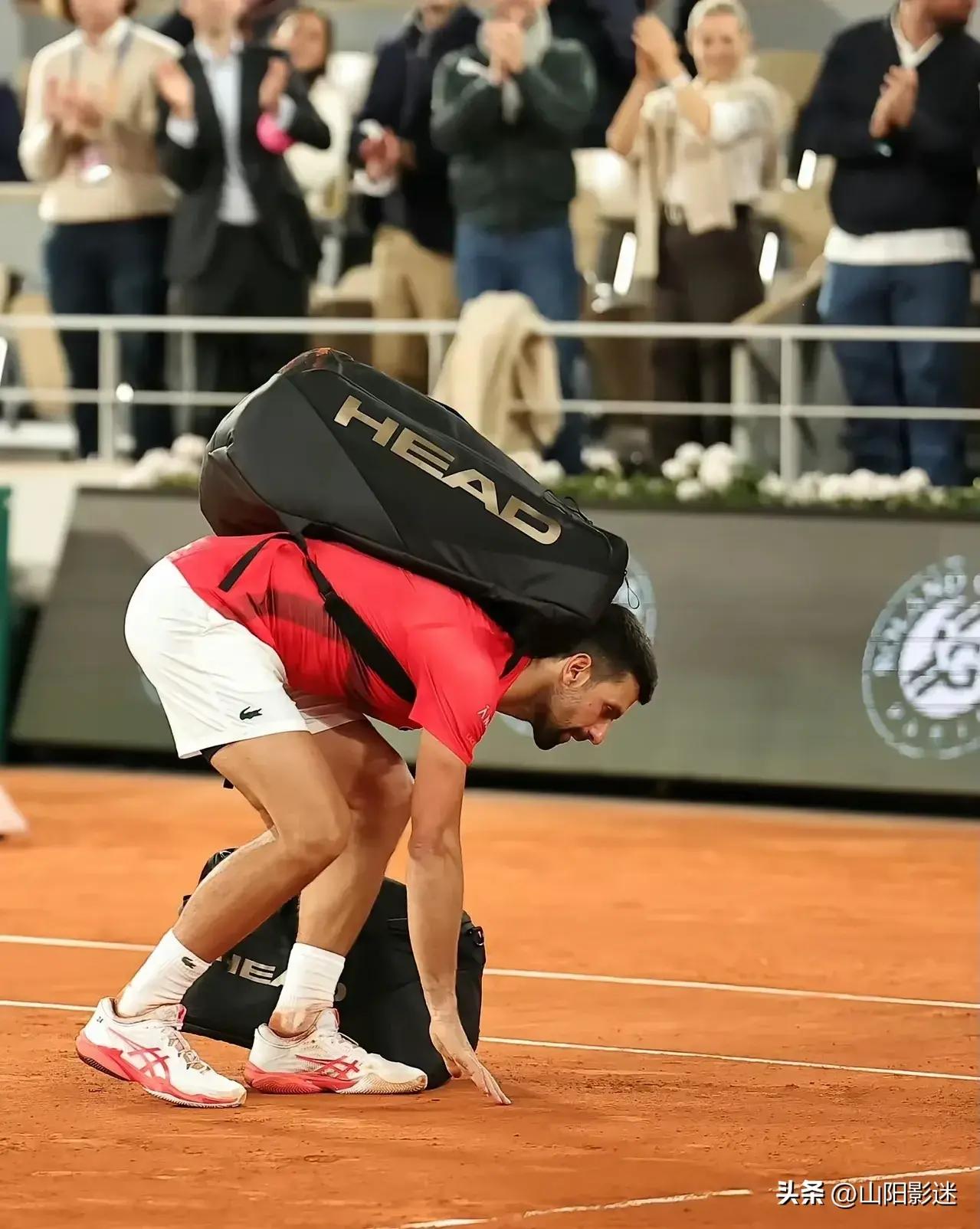 年终总决赛碾压拉沃尔杯，德约科维奇扛起全队的简单介绍