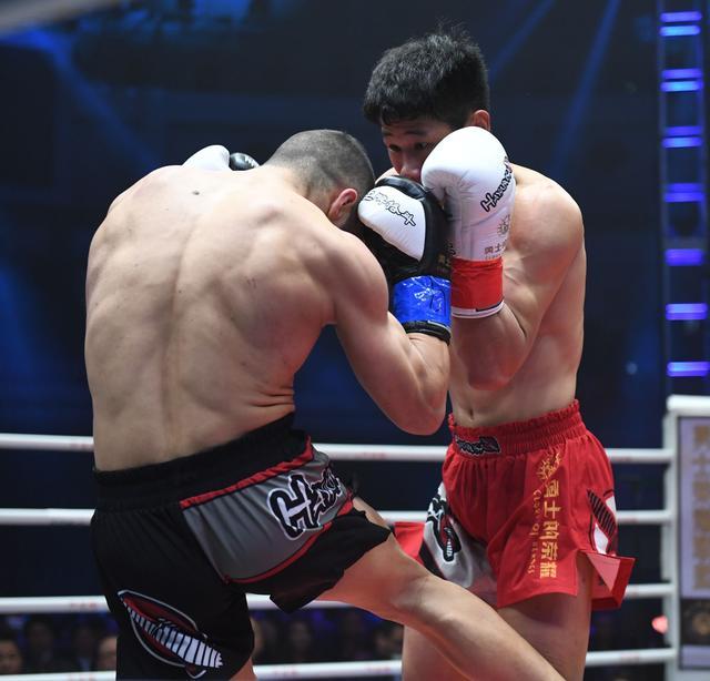 瑞士力克希腊，蒂亚戈关键制胜