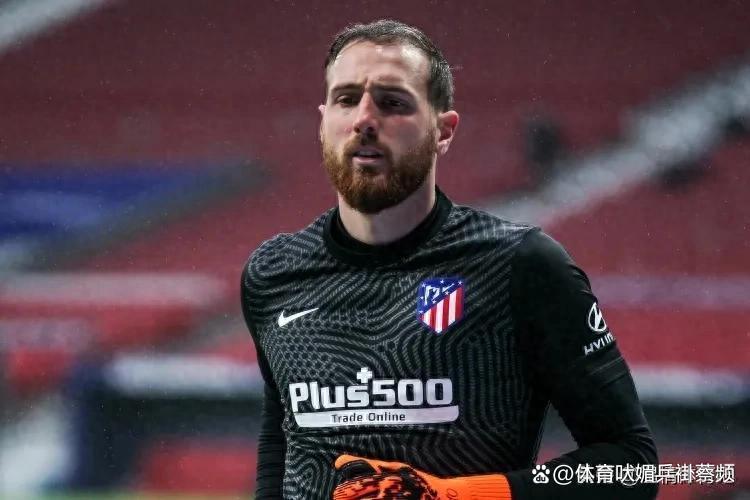 巴萨逆转巴黎，本泽马扛起全队