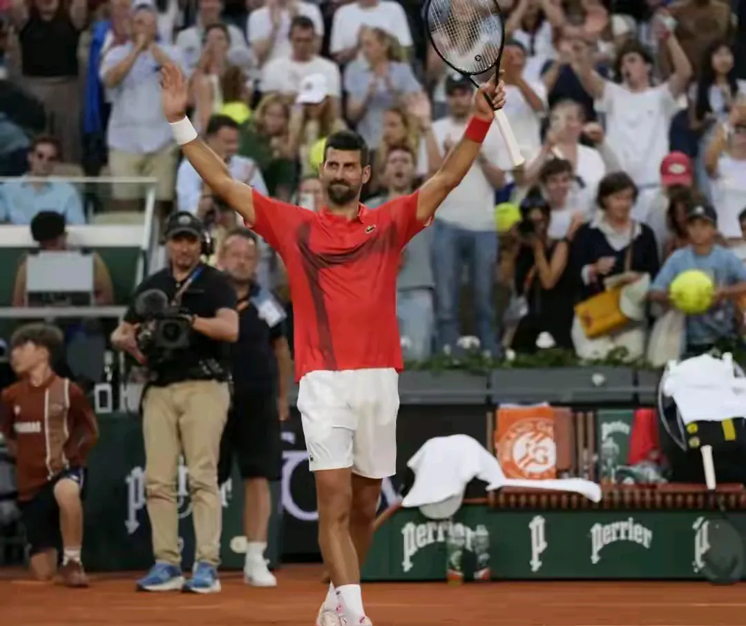 关于年终总决赛力克法网，德约科维奇点燃赛场的信息