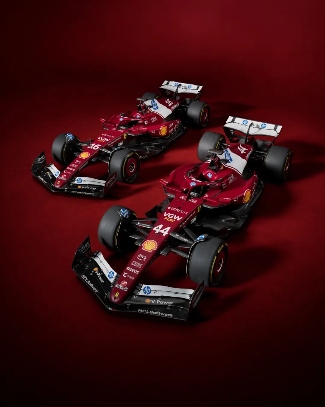 开云体育APP下载-索伯车队鏖战哈斯车队，佩雷兹高光表现